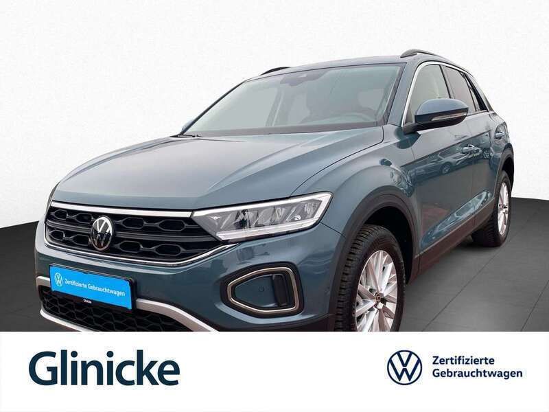 Petroleum blue metallic Gebraucht 2024 VW T-Roc Life SUV | 22.433 € (Guter Preis) - Bild 1/3