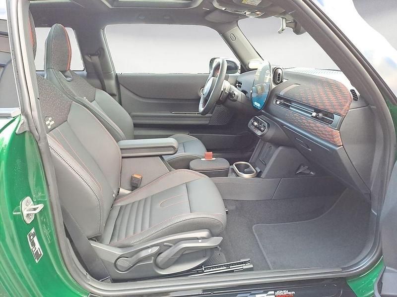 Neu Mini John Cooper Works 156 PS (114 kW) 2026 Grün Kleinwagen
