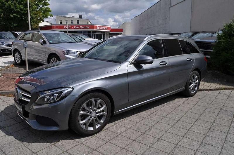 Selenitgrau Gebraucht 2016 Mercedes C300e Kombi | 18.990 € (Superpreis) - Bild 1/4