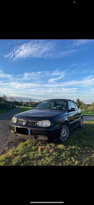 Schwarz Gebraucht 1998 VW Golf Cabriolet Cabrio | 1.790 € (Guter Preis) - Bild 1/4