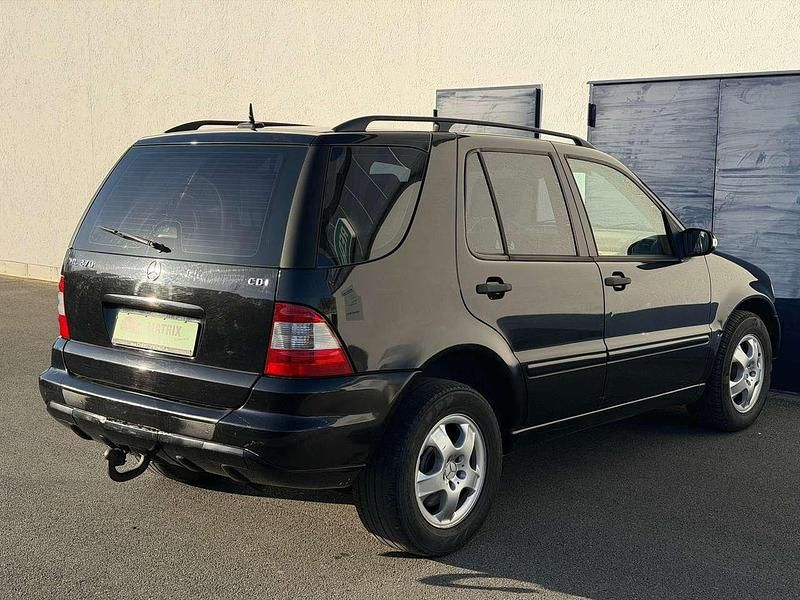Gebraucht Mercedes ML270 163 PS (119 kW) 2003 Schwarz SUV