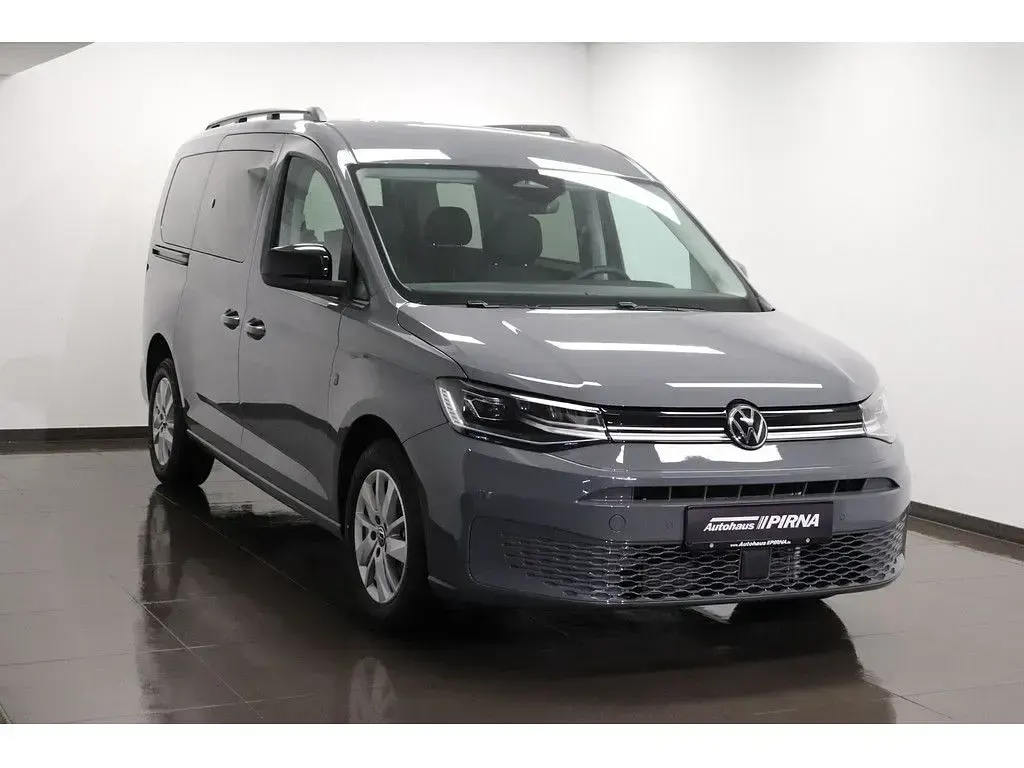 Gebraucht VW Caddy Maxi Life 122 PS (89 kW) 2026 Grau Van / Kleinbus