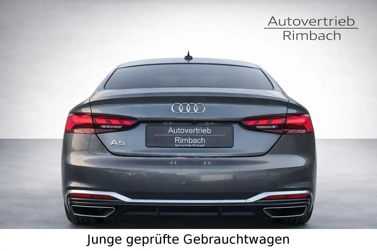 Gebraucht Audi A5 S-Line 150 PS (110 kW) 2023 Grau Coupé