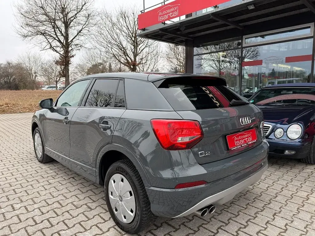 Gebraucht Audi Q2 Sport 150 PS (110 kW) 2018 Grau SUV
