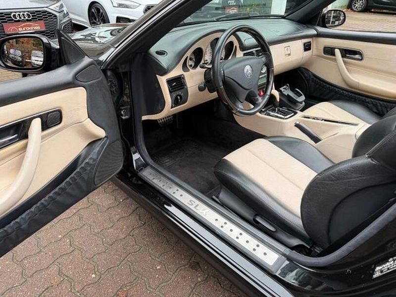 Gebraucht Mercedes SLK230 197 PS (144 kW) 2000 Schwarz Cabrio