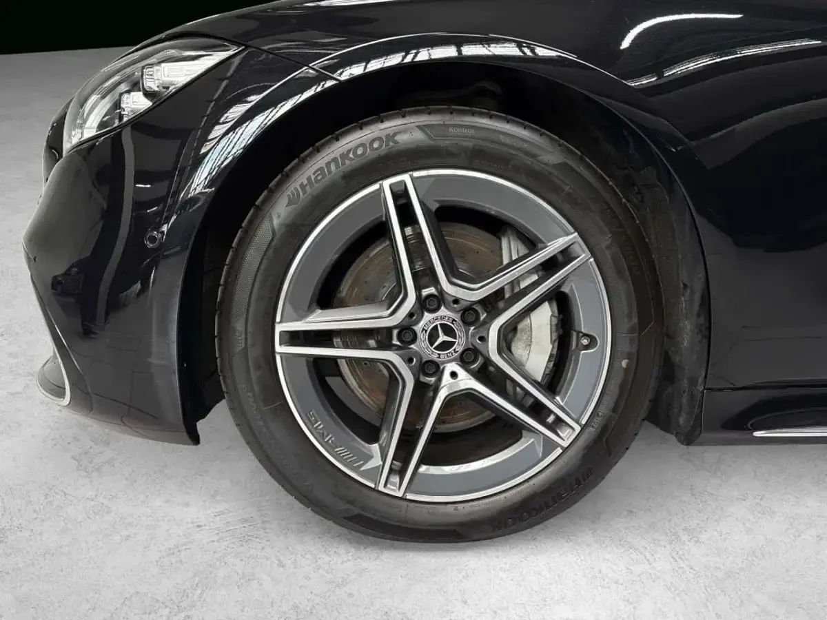 Gebraucht Mercedes S350 AMG 313 PS (230 kW) 2024 Metalliclack obsidianschwarz Limousine