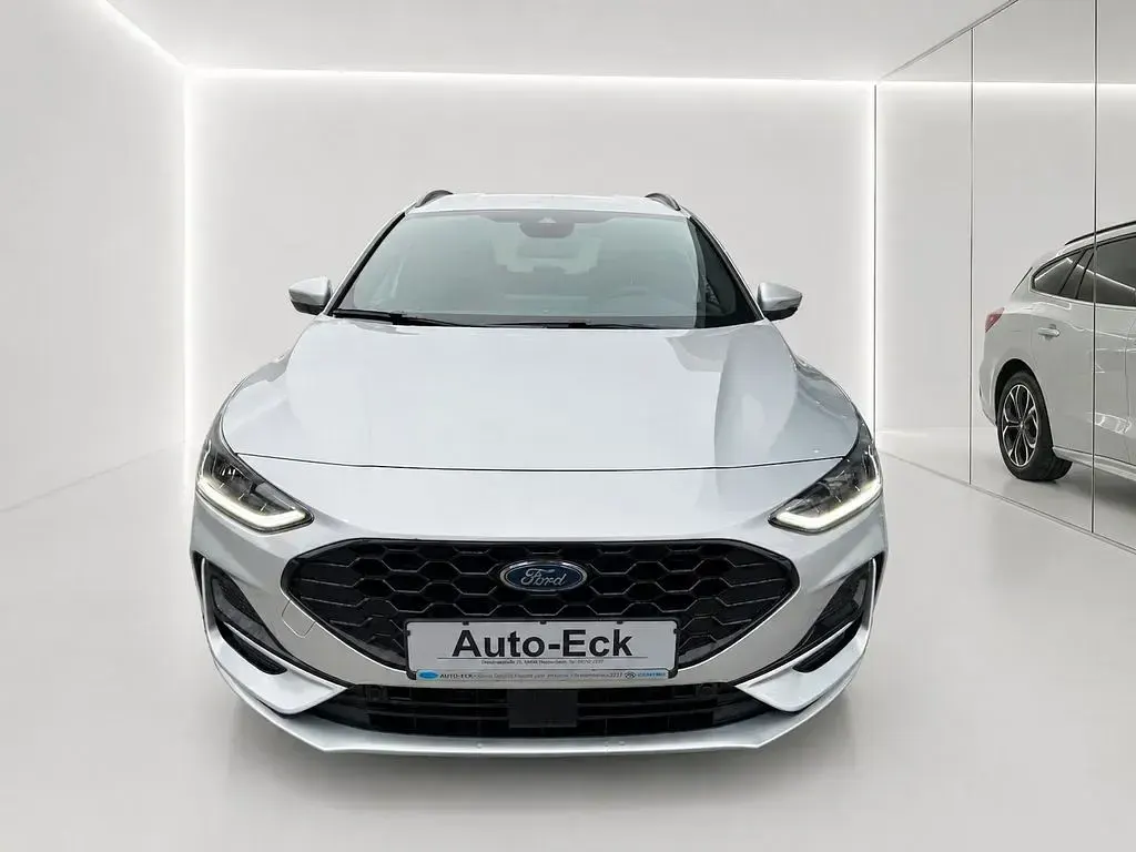 Neu Ford Focus ST-Line X 155 PS (114 kW) 2026 Silber Limousine