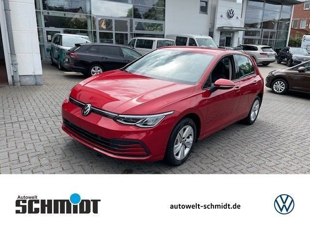 Kings red metallic Gebraucht 2024 VW Golf VIII Life Limousine | 24.298 € (Guter Preis) - Bild 1/4