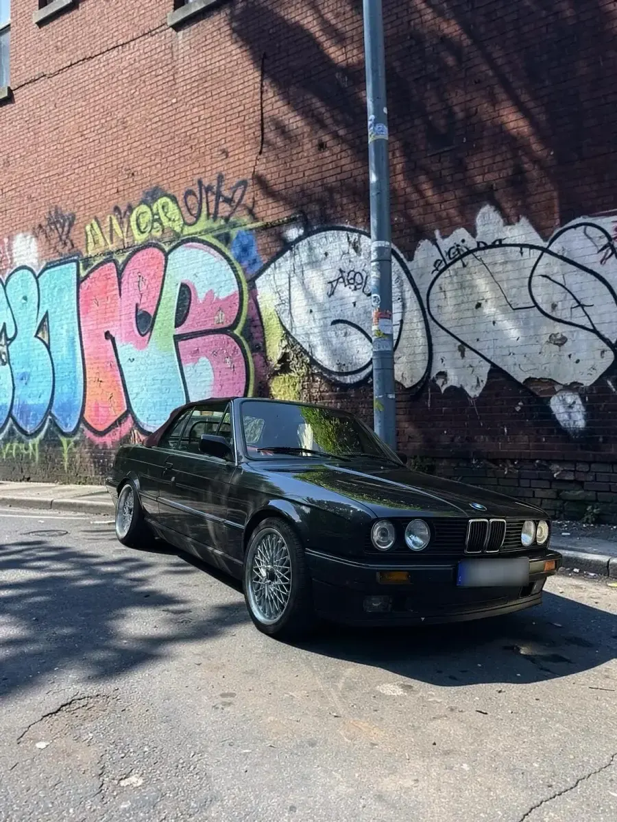 Gebraucht BMW 318 Shadowline 118 PS (86 kW) 1991 Schwarz Cabrio