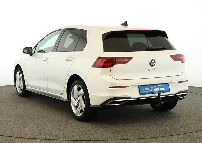 Gebraucht VW Golf GTE 245 PS (180 kW) 2022 Oryxweiß perlmutteffekt SUV