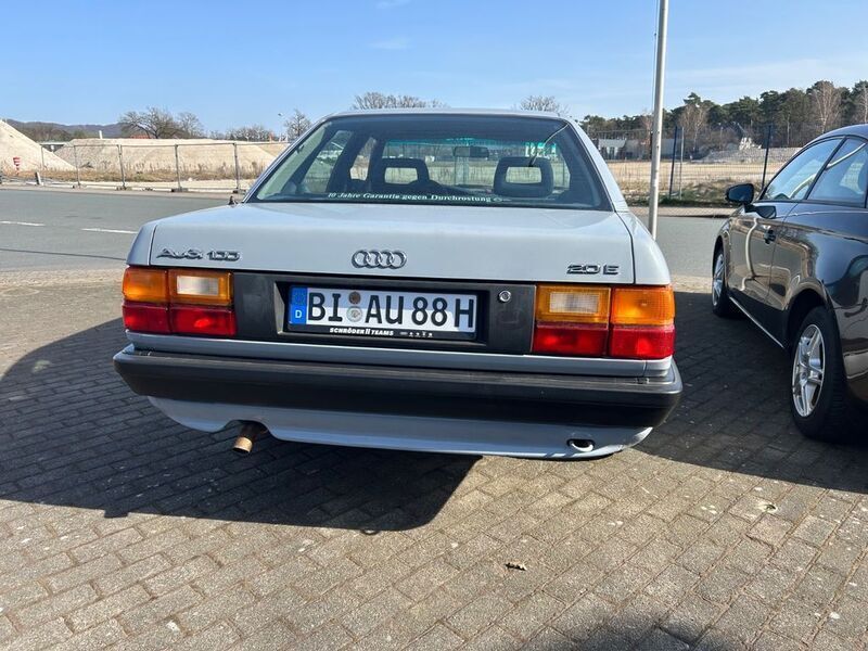 Gebraucht Audi 100 Design 116 PS (85 kW) 1989 Silber Limousine