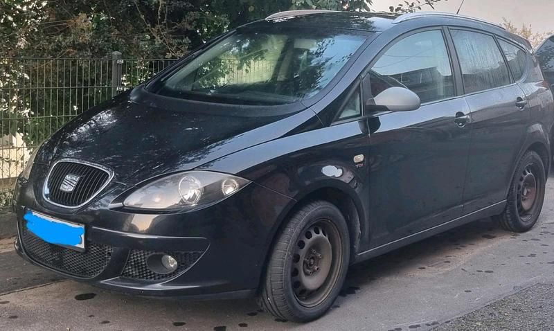 Schwarz Gebraucht 2007 Seat Altea XL Van / Kleinbus | 2.100 € - Bild 1/4