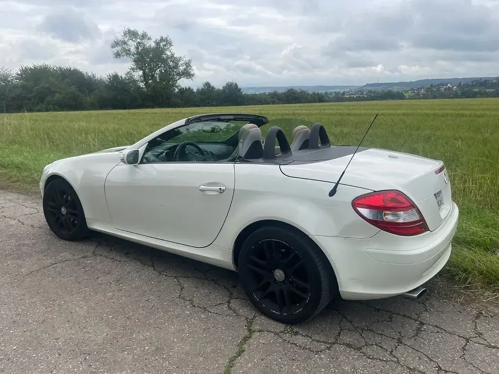 Gebraucht Mercedes SLK280 231 PS (169 kW) 2007 Weiß Cabrio