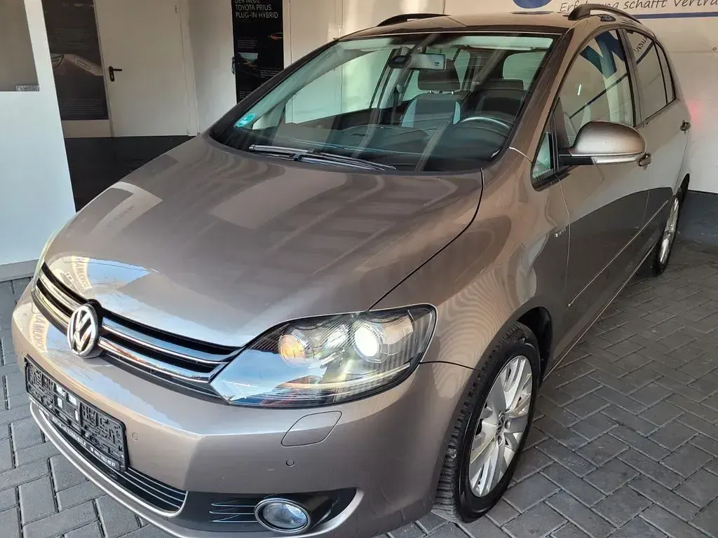 Gebraucht VW Golf Plus Life 122 PS (89 kW) 2013 Braun Van / Kleinbus