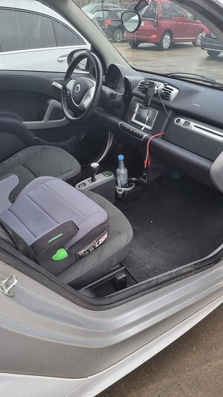 Gebraucht Smart ForTwo Cabrio 71 PS (52 kW) 2012 Weiß Cabrio