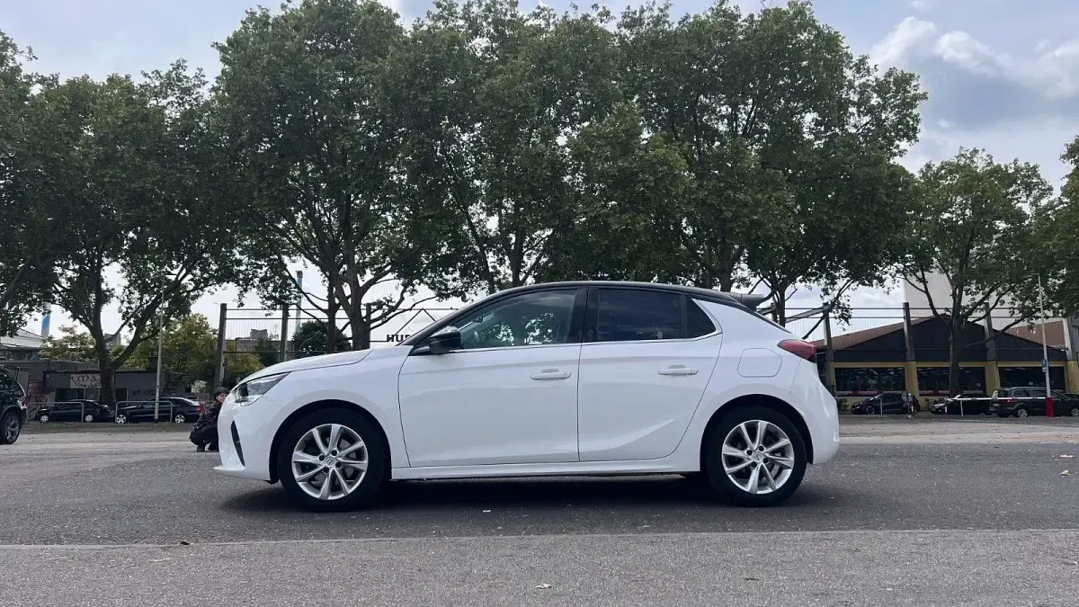 Gebraucht Opel Corsa Elegance 101 PS (74 kW) 2021 Grau Kleinwagen