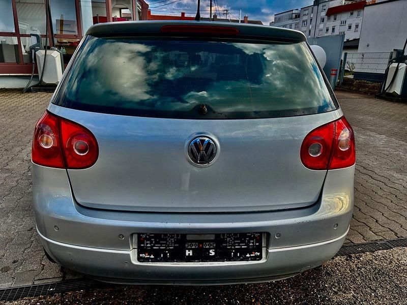 Gebraucht VW Golf IV 115 PS (84 kW) 2006 Silber Limousine