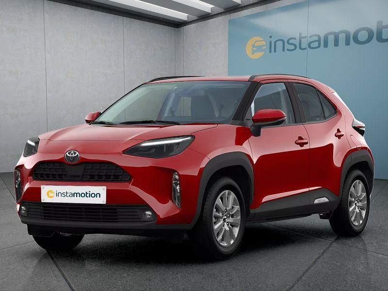 Rot Neu 2025 Toyota Yaris Cross SUV | 26.049 € - Bild 1/4