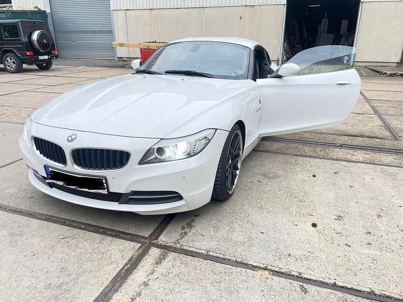 Weiß Gebraucht 2012 BMW Z4 Sport Line Cabrio | 16.500 € (Fairer Preis) - Bild 1/4