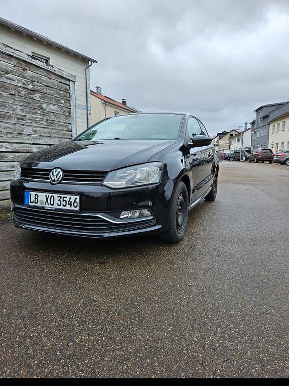 Gebraucht VW Polo 90 PS (66 kW) 2015 Schwarz Kleinwagen