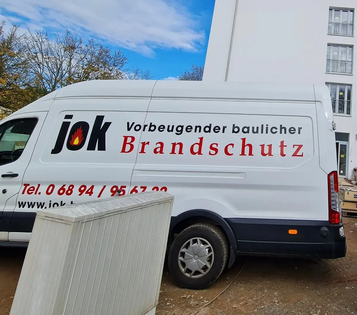 Gebraucht Ford Transit 131 PS (96 kW) 2020 Weiß Limousine