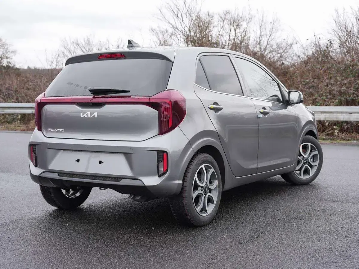 Gebraucht Kia Picanto Spirit 68 PS (50 kW) 2025 Astrograu metallic Kleinwagen