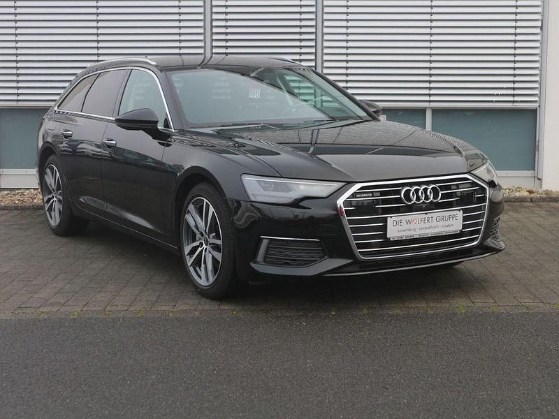 Gebraucht Audi A6 Design 265 PS (194 kW) 2022 Mythosschwarz metallic Kombi