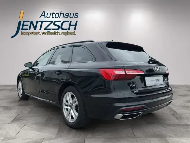 Gebraucht Audi A4 Advanced Plus 204 PS (150 kW) 2020 Schwarz Kombi