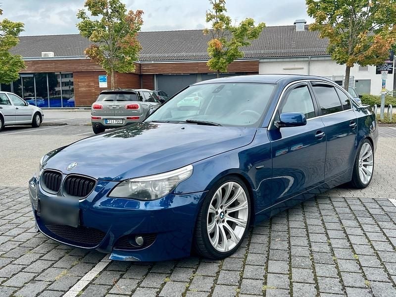 Blau Gebraucht 2004 BMW 525 Limousine | 3.990 € (Etwas zu teuer) - Bild 1/4