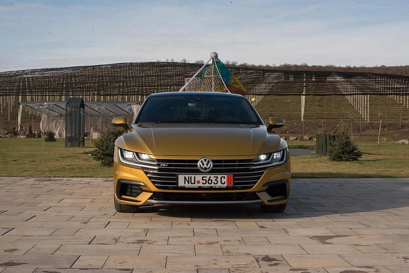 Gebraucht VW Arteon R-line 276 PS (202 kW) 2017 Gold Kleinwagen