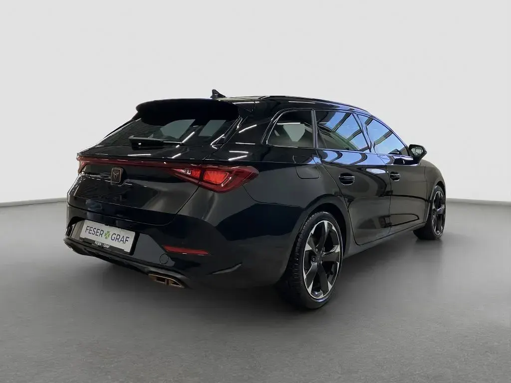Second-hand Cupra Leon 204 CP (150 kW) 2023 Negru Break