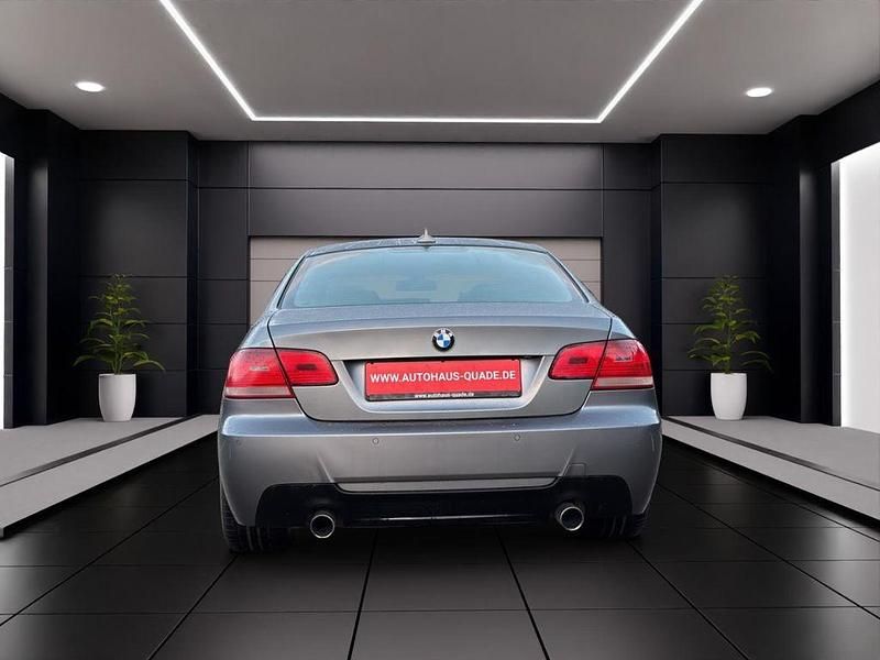 Gebraucht BMW 335 Comfort Edition 306 PS (225 kW) 2008 Grau Coupé