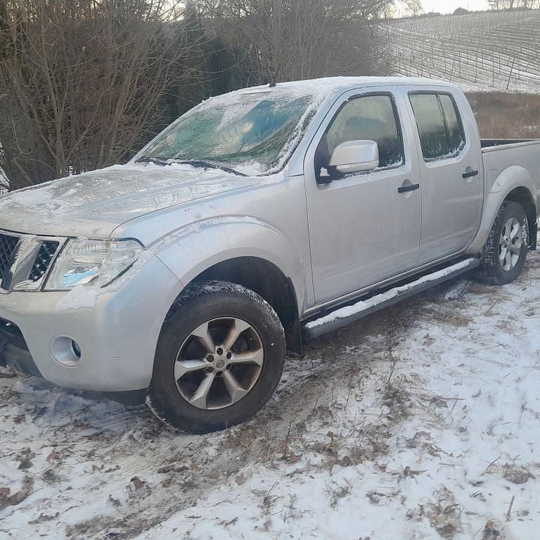 Gebraucht Nissan Navara 190 PS (139 kW) 2013 Silber Pickup