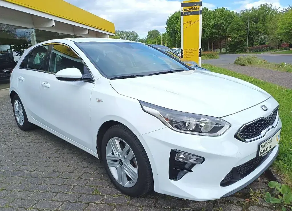Occasion Kia Ceed Vision 140 ch (102 kW) 2018 Blanc Citadine