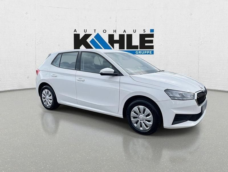 Gebraucht Skoda Fabia Active 65 PS (47 kW) 2022 Weiß Kleinwagen