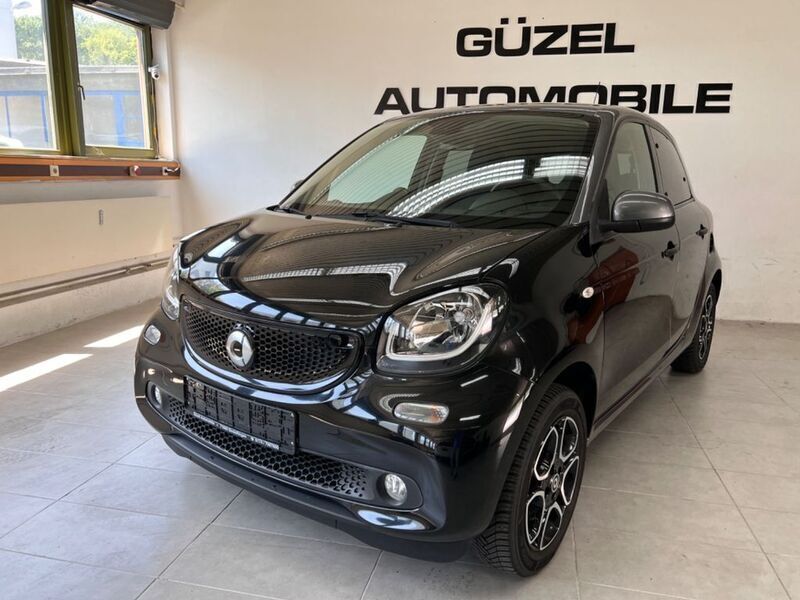 Schwarz Gebraucht 2019 Smart ForFour Passion Limousine | 11.499 € (Guter Preis) - Bild 1/4