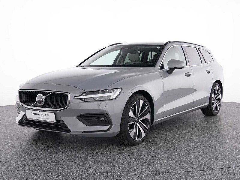 Gebraucht Volvo V60 Core 197 PS (144 kW) 2023 Andere farbe Kombi