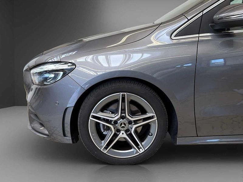 Gebraucht Mercedes B200 AMG 150 PS (110 kW) 2024 Grau Kleinwagen