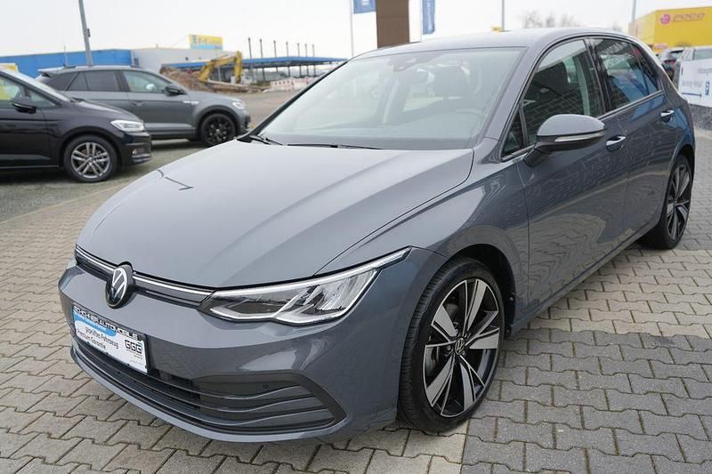 Gebraucht VW Golf VIII 110 PS (80 kW) 2024 Grau Limousine