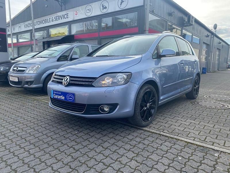 Blau Gebraucht 2010 VW Golf Plus Cross Van / Kleinbus | 9.499 € (Teuer) - Bild 1/4