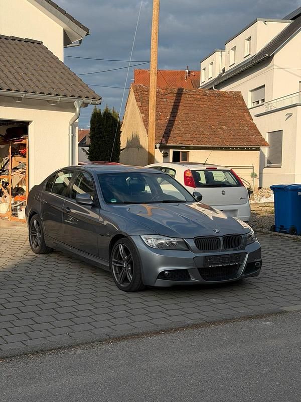 Gebraucht BMW 316 116 PS (85 kW) 2010 Grau Limousine