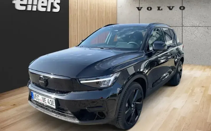 Używany Volvo EX40 Plus 185 kW (252 KM) 2026 Czarny SUV