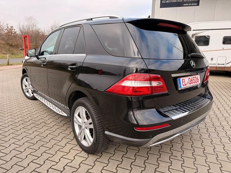 Gebraucht Mercedes ML350 258 PS (189 kW) 2013 Schwarz SUV