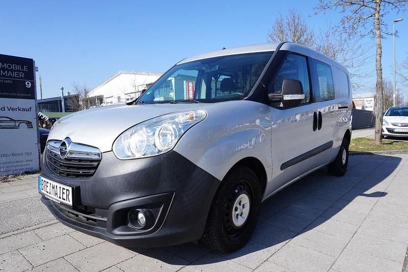 Second-hand Opel Combo 105 CP (77 kW) 2015 Argintiu Monovolum