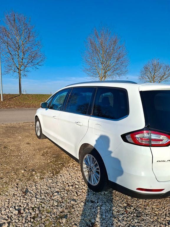 Gebraucht Ford Galaxy Titanium 210 PS (154 kW) 2017 Weiß Van / Kleinbus