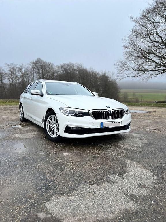 Gebraucht BMW 530 265 PS (194 kW) 2019 Weiß Kombi