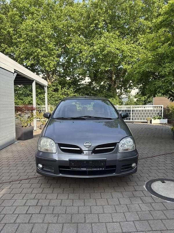 Gebraucht 2005 Nissan Almera Tino Tekna+ Van / Kleinbus | 2.290 € (Fairer Preis) - Bild 1/4