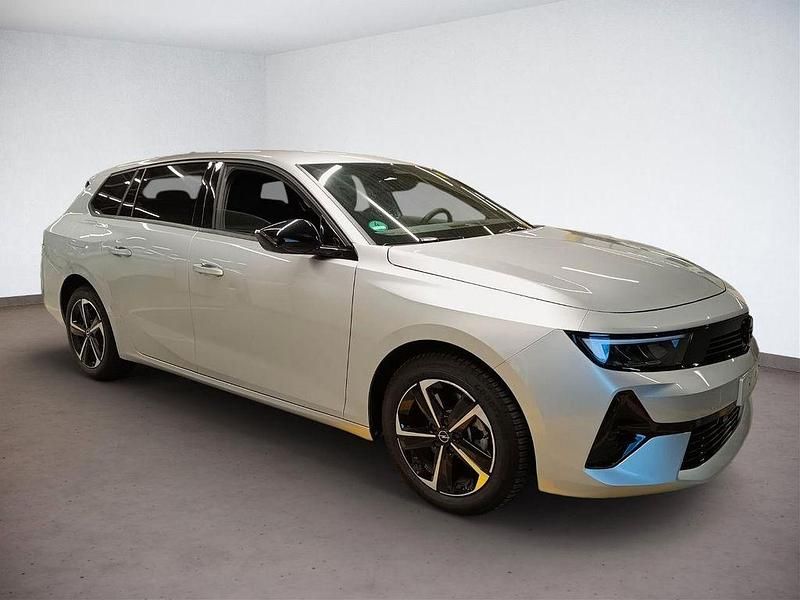 Gebraucht Opel Astra 131 PS (96 kW) 2024 Silber Kombi