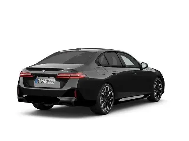 Gebraucht BMW 540 M Sport 303 PS (222 kW) 2025 Schwarz Limousine