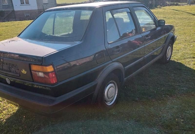 Second-hand VW Jetta 70 CP (51 kW) 1992 Albastru Berlinǎ
